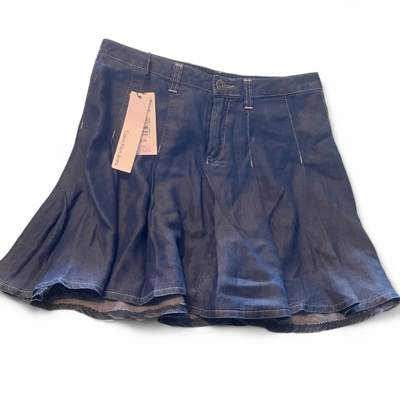 NWT Calvin Klein mini pleated denim skirt with accent stitching size 28 - Picture 1 of 8